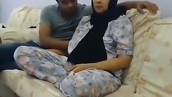 A Threesome Orgy With A Bangladeshi Randi And Two Others