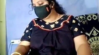 Indian Mature Wife Gets Naughty In Doggy Style