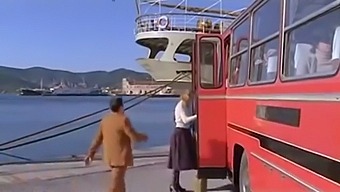 Amateur Couple Has Sex On A Bus