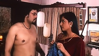 Hot Indian Babe In A Steamy Web Series