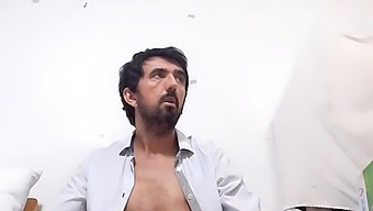 Big Tits And Big Cocks In A Steamy Video Featuring Safado And Her 25 Cm Prancing Giant