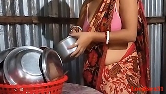 Indian Wife Has Sex In The Village Kitchen