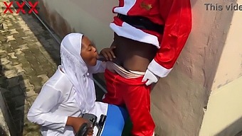 Sexy Babe In Hijab Gets Naughty With Santa On Christmas