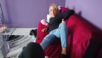 The Initial Foot Adoration Of A Blonde Female