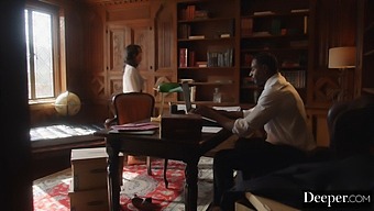 Valentina'S Kinky Office Play With A Well-Endowed Boss