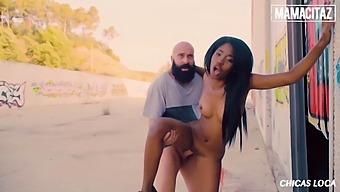 Boni Brown'S Public Anal Encounter With Chicasloca
